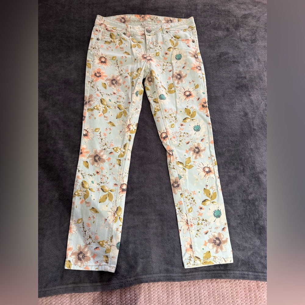 Vanilla Star Floral Pants with Cream and Brown Accents (5)